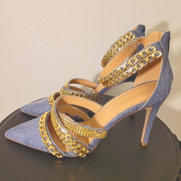 Shoedazzle Denim Pointed Toe Ankle Strap Stilettos Heel Gold Chains SZ 10 - Picture 1 of 13